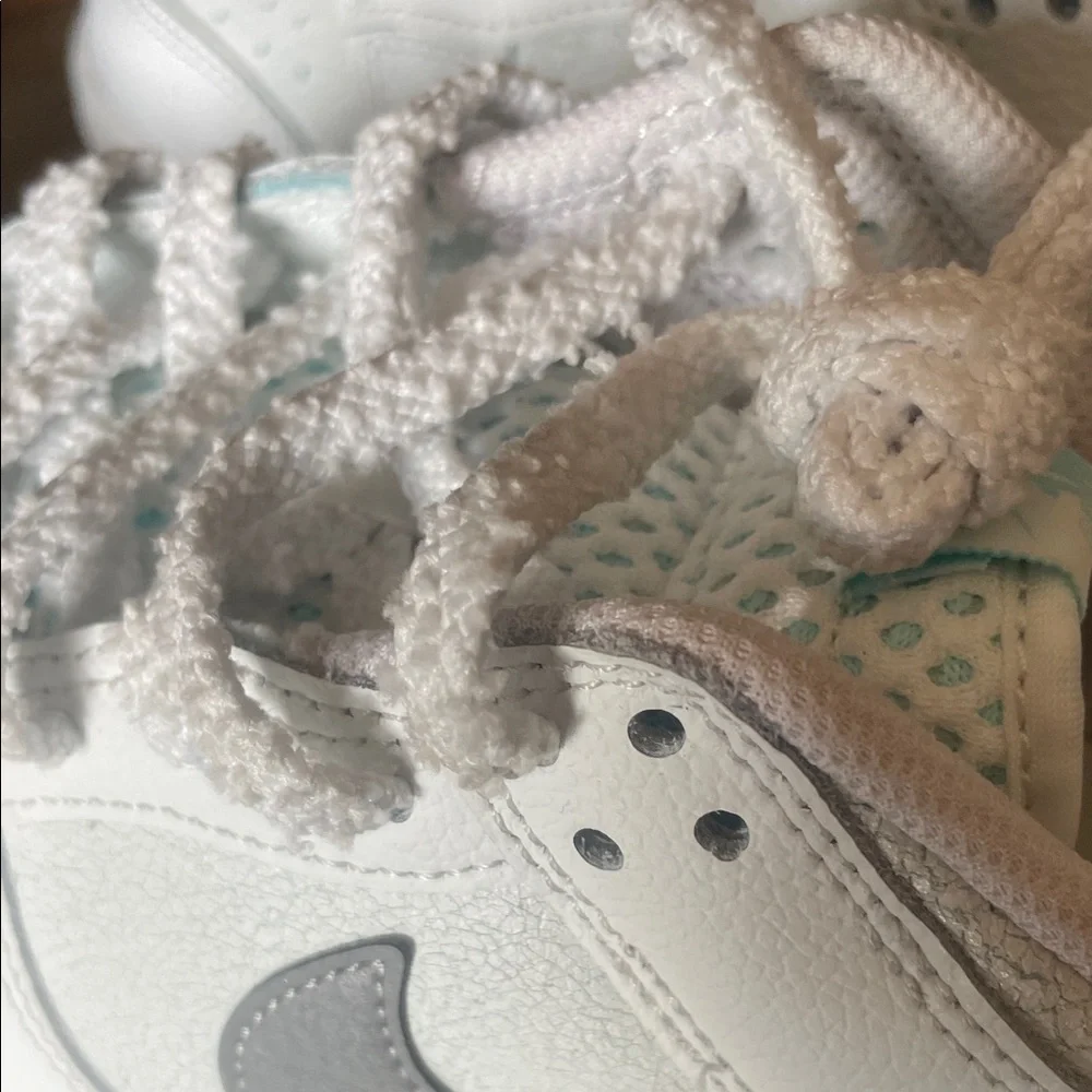 Nike brand New Sneakers